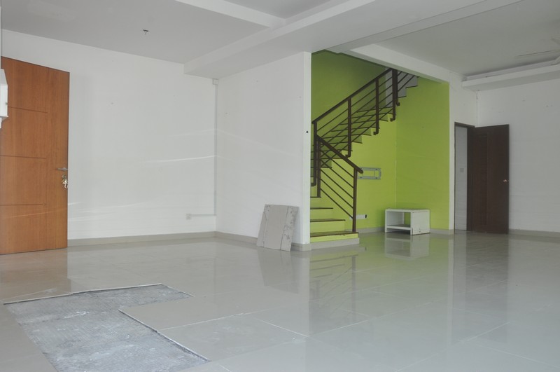 CORNER Sering Ukay 2 Storey Terrace Superlink - photo 2