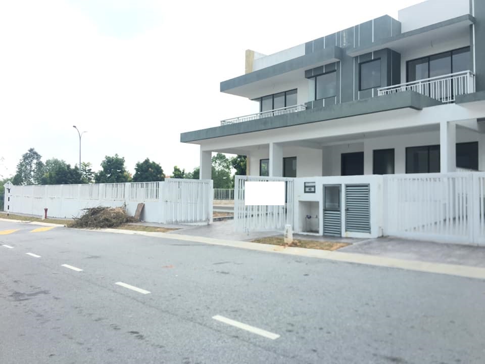 CORNER SUPERLINK 2 STY TERRACE BANDAR PUTERI BANGI - photo 3