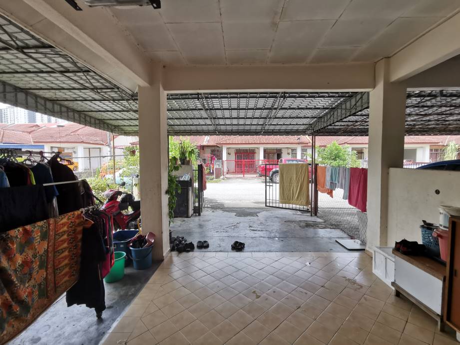 1 Sty Terrace, Seksyen 6 Bandar Rinching, Semenyih - photo 2