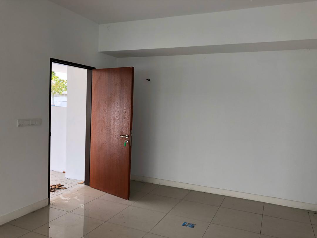 2 Sty Terrace Serene Height Bangi EXTRA LAND - photo 2