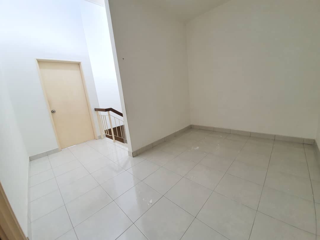 FACING OPEN SPACE 2 STY TERRACE SETIA ALAM - photo 4