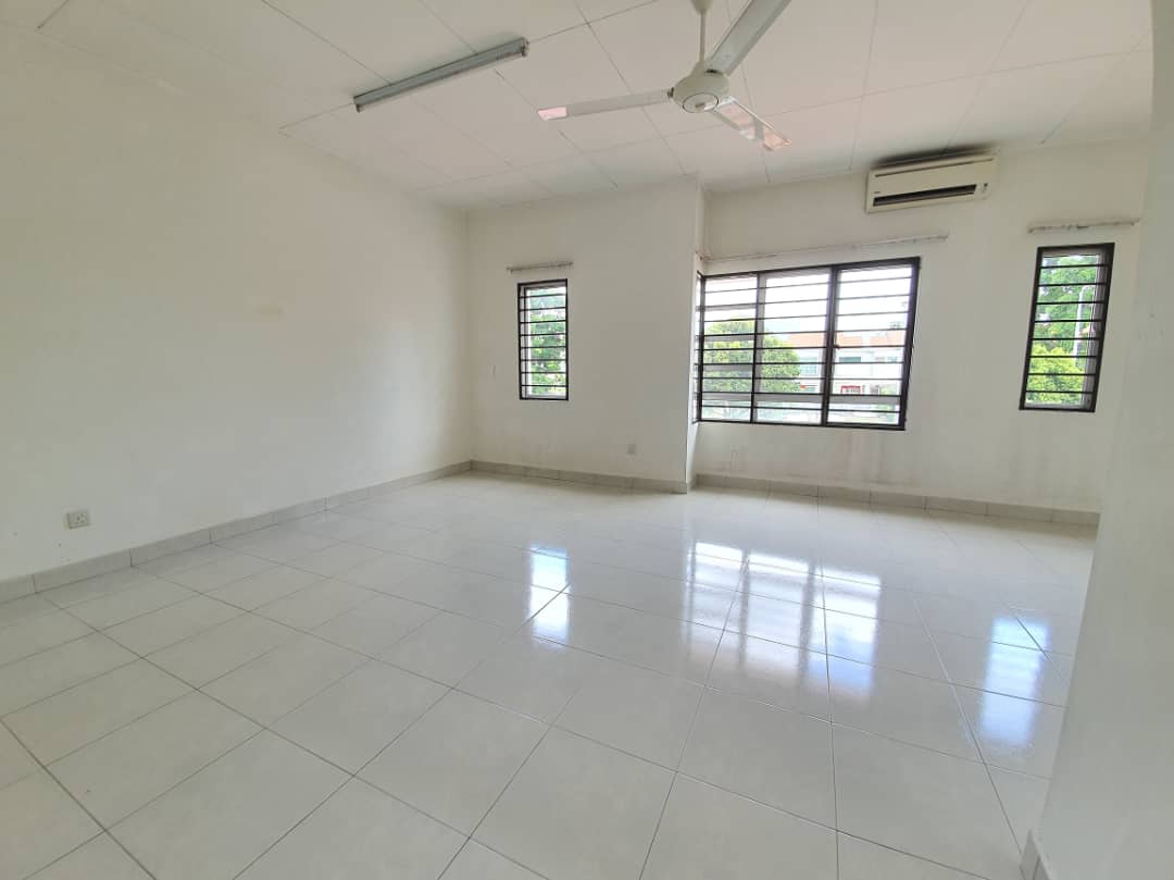 FACING OPEN SPACE 2 STY TERRACE SETIA ALAM - photo 6