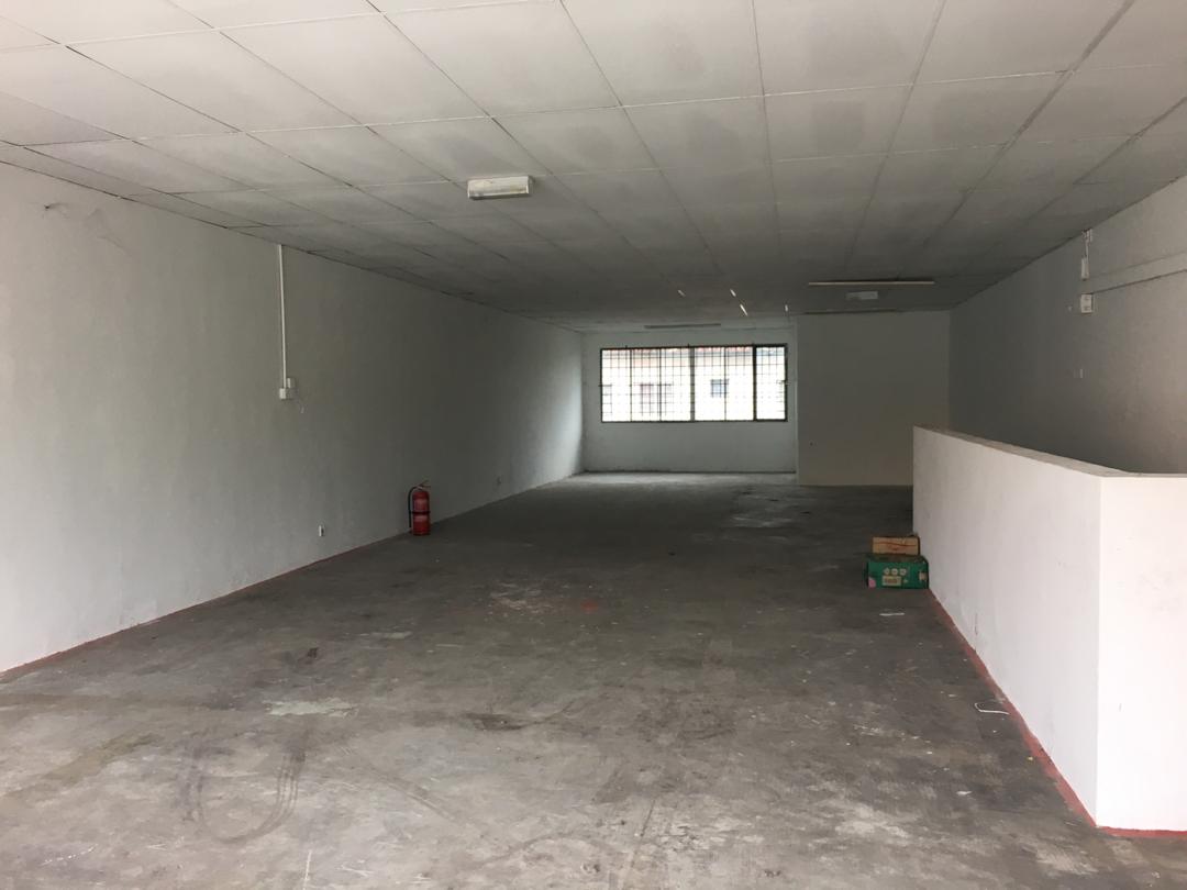 First Floor Shoplot Seksyen 8, Bandar Baru Bangi - photo 2