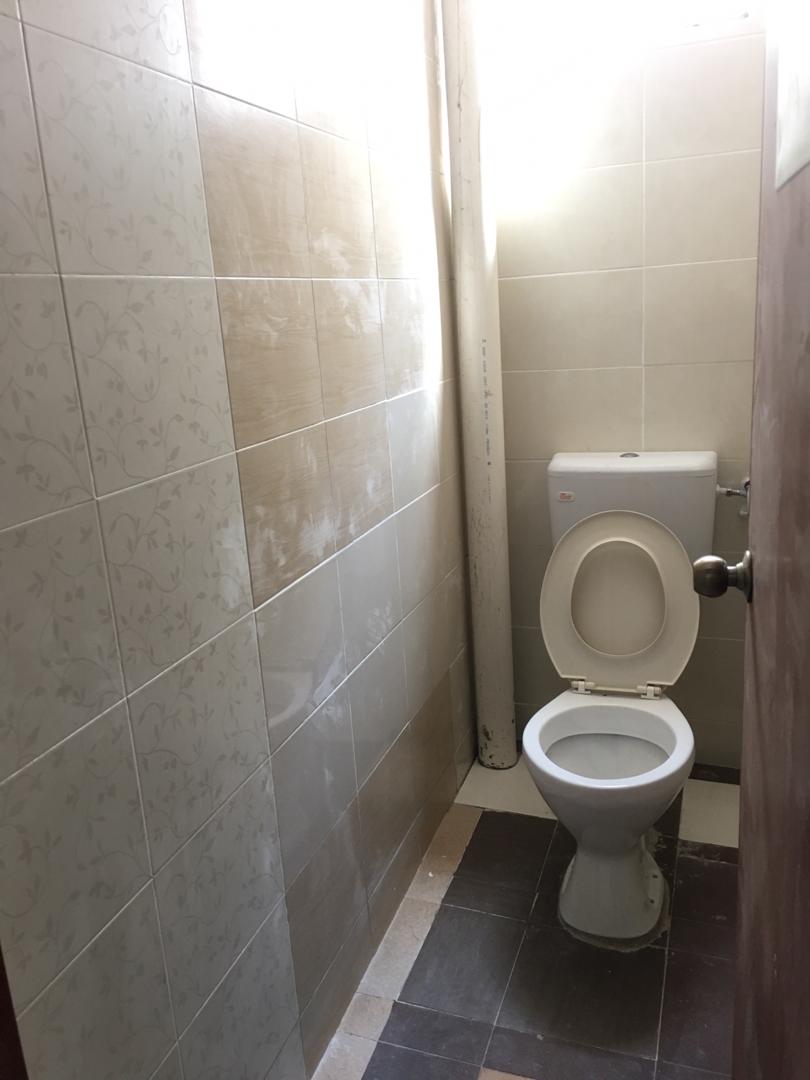 Ground Floor Shoplot Seksyen 6, Bandar Baru Bangi - photo 3
