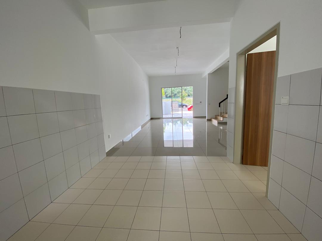 BRAND NEW 2 Sty Terrace Amani Serenia City Sepang - photo 4