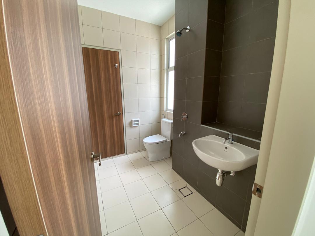 BRAND NEW 2 Sty Terrace Amani Serenia City Sepang - photo 9