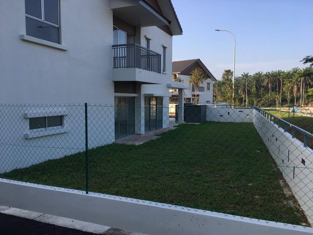 Corner Lot 2 Sty Terrace Serene Height Bangi - photo 3