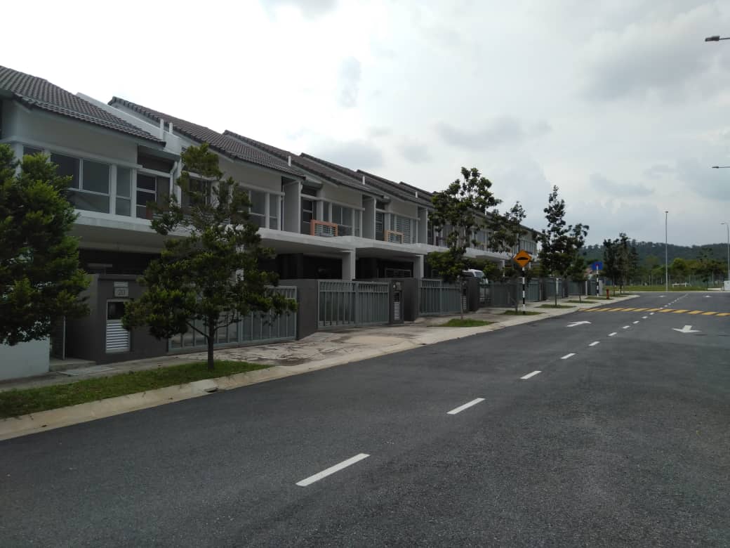 Corner Lot 2 Sty Terrace Serene Height Bangi - photo 5