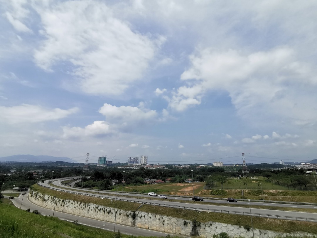 CORNER 2 STOREY TERRACE BANGI AVENUE 2 FREEHOLD - photo 3
