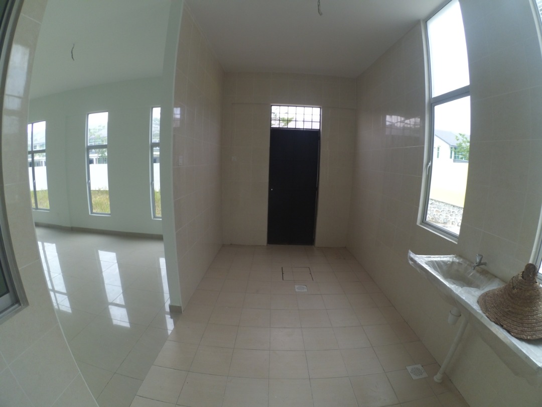 CORNER 2 STOREY TERRACE BANGI AVENUE 2 FREEHOLD - photo 5