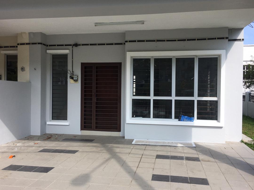 ENDLOT 2 Sty Terrace Taman Universiti Bangi - photo 3