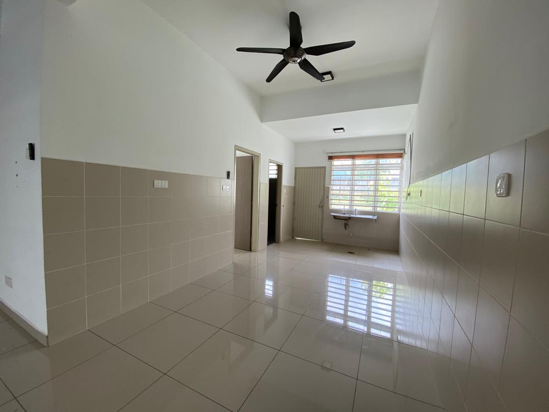 2 Storey Terrace Mekar Bandar Ainsdale, Seremban - photo 6