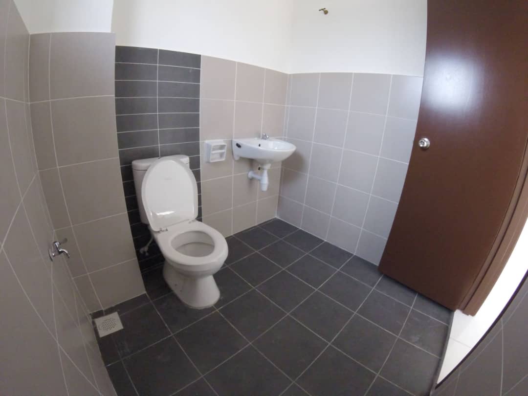 GOOD DEAL 2 Sty Terrace Taman Desiran Bayu Puchong - photo 4