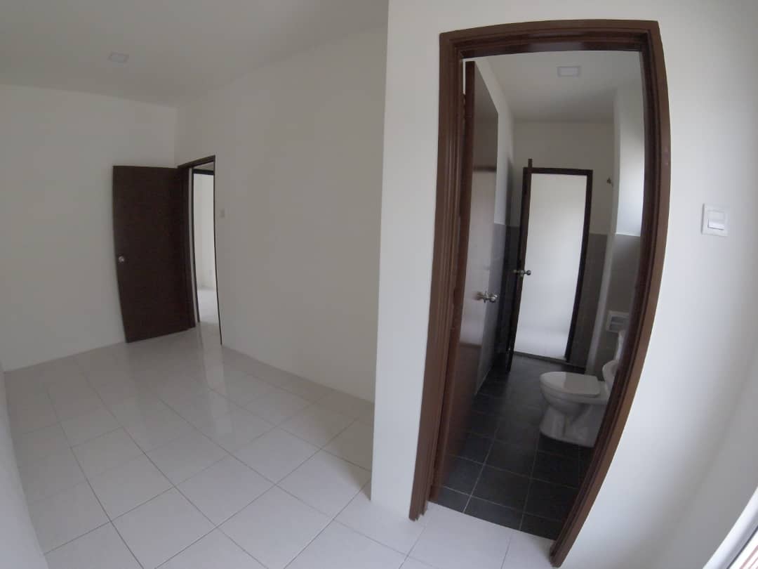 GOOD DEAL 2 Sty Terrace Taman Desiran Bayu Puchong - photo 5
