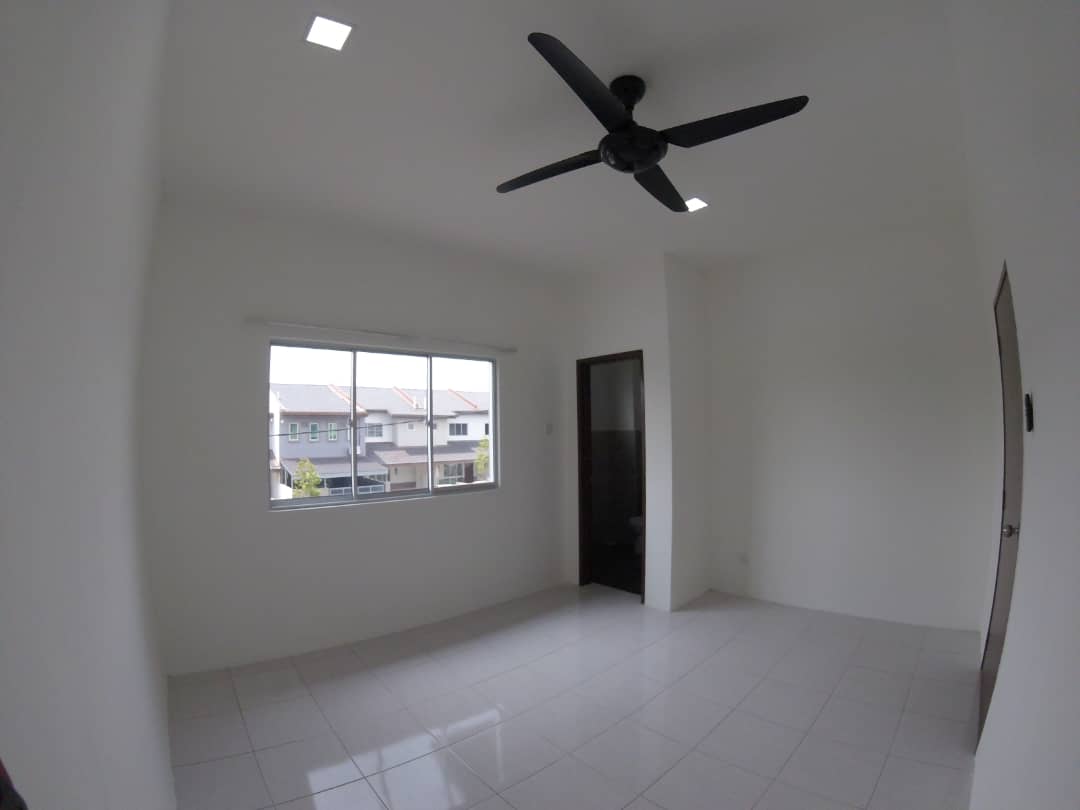 GOOD DEAL 2 Sty Terrace Taman Desiran Bayu Puchong - photo 6
