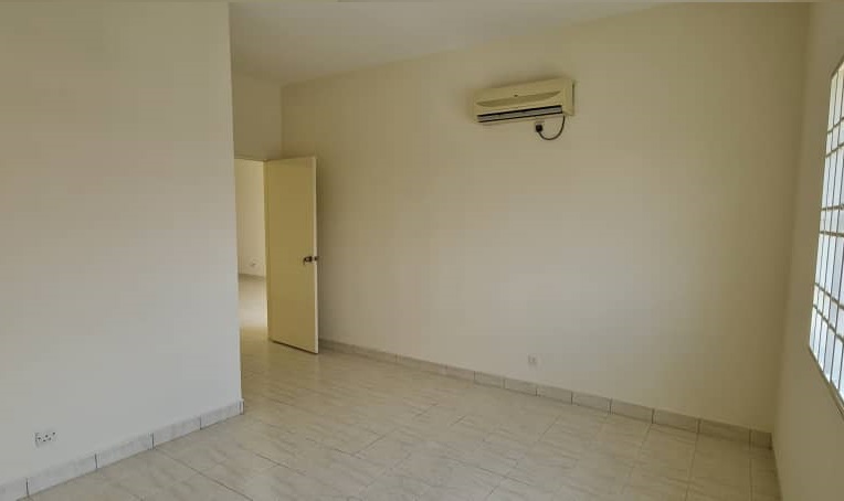 Kondominium Kristal Seksyen 7 Shah Alam - photo 2