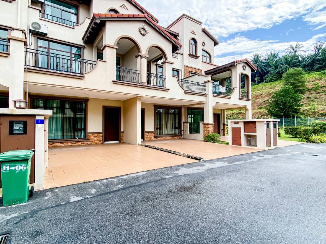 Triple Storey Terrace Diamond City Semenyih - photo 2