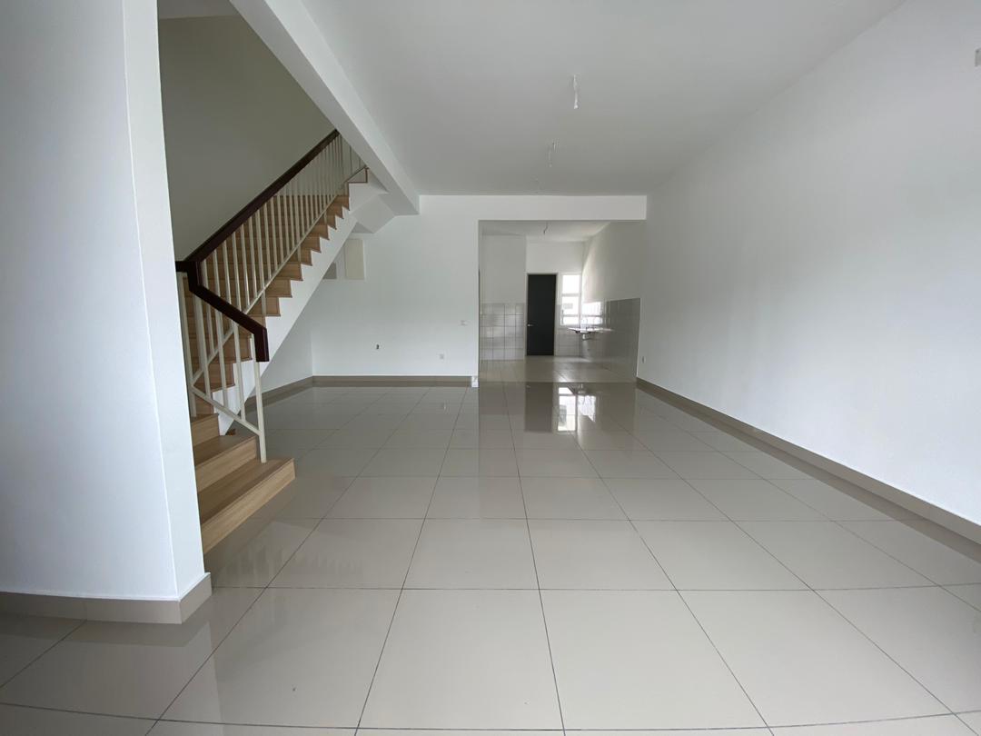 BRAND NEW 2 Sty Terrace Amani Serenia City Sepang - photo 2