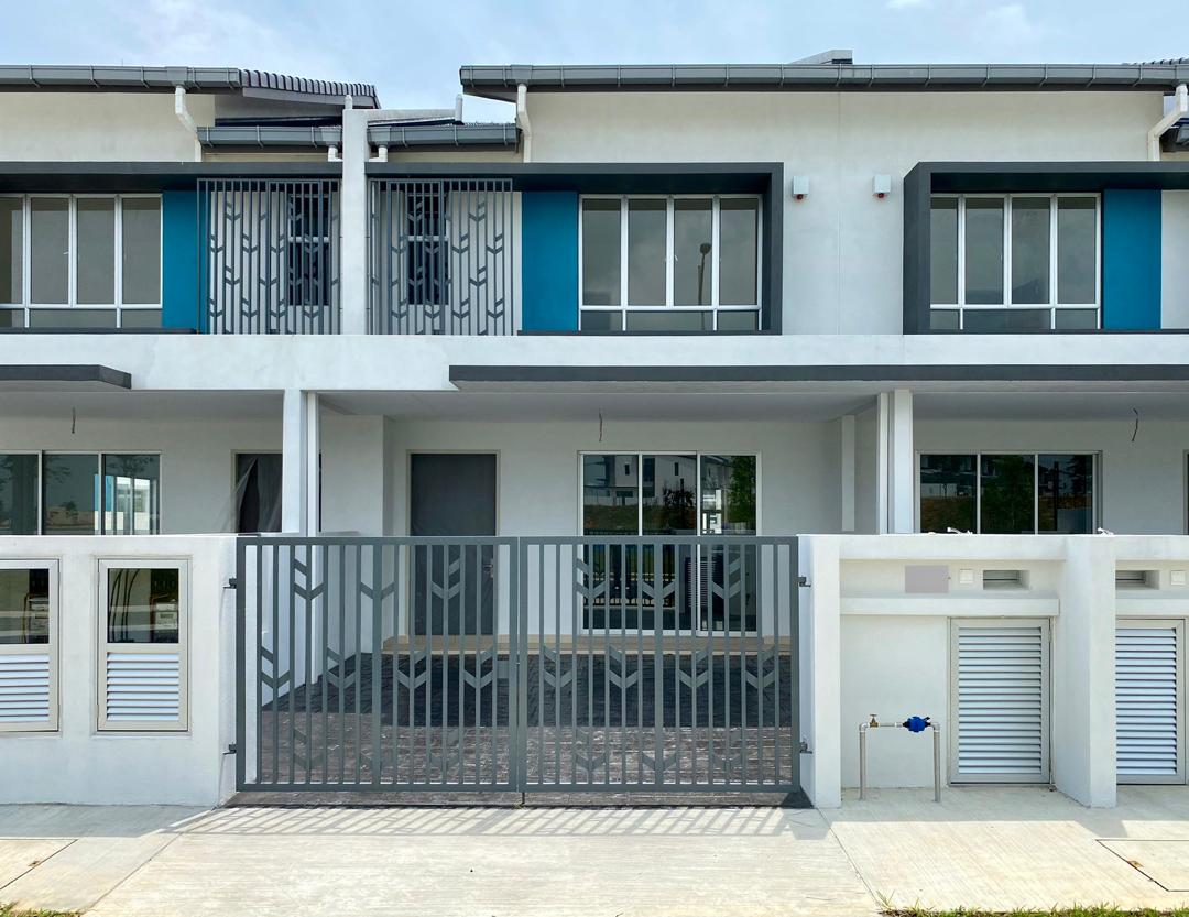 BRAND NEW 2 Sty Terrace Amani Serenia City Sepang - photo 3