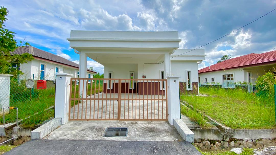 Single Storey Bungalow, Mahkota Hills 4004sft - photo 2