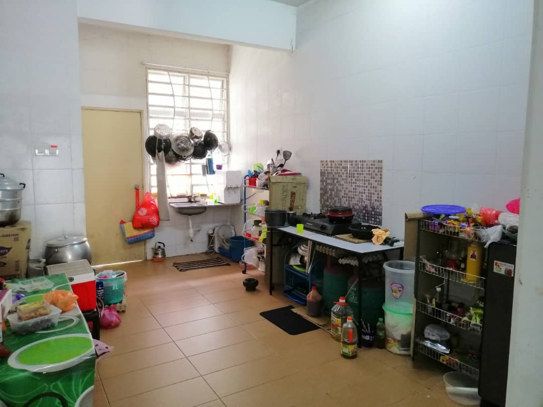 FACING OPEN 2 Storey Taman Universiti Bangi - photo 5