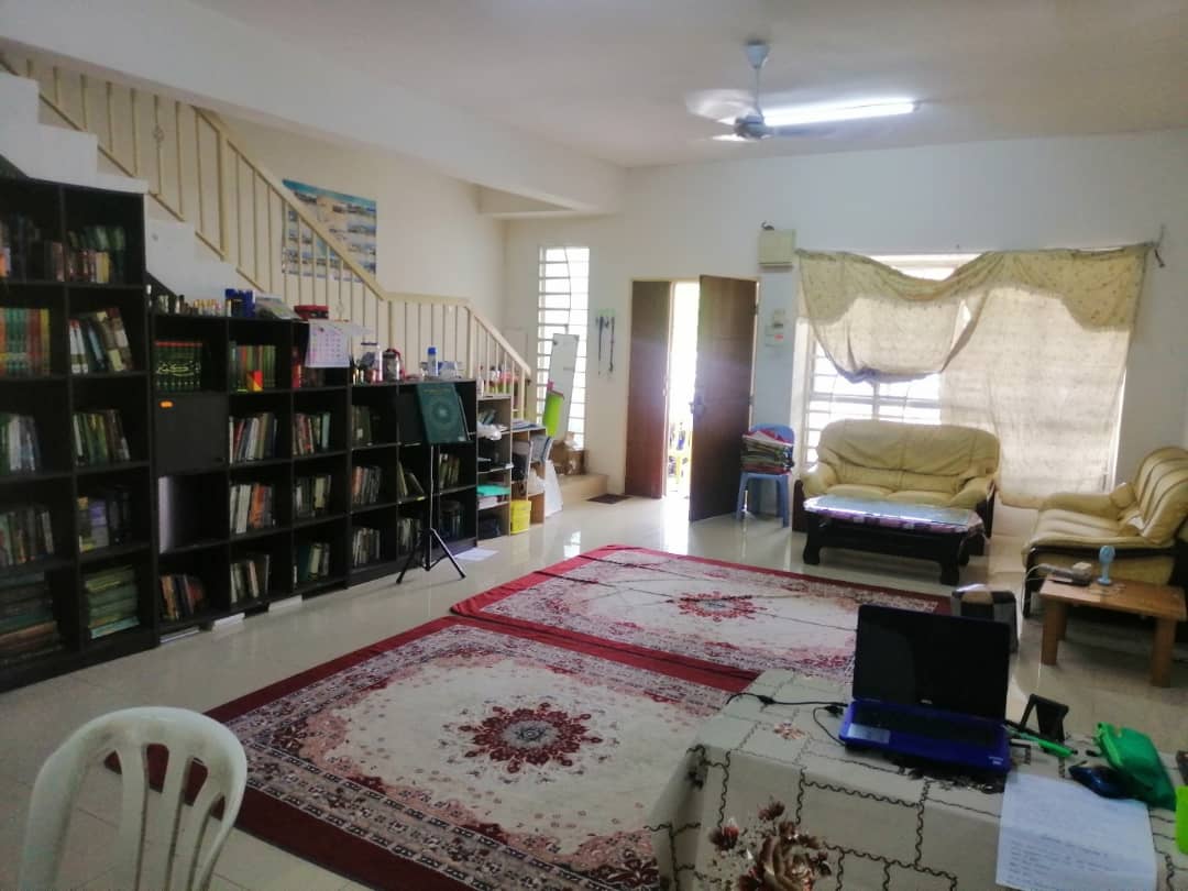 FACING OPEN 2 Storey Taman Universiti Bangi - photo 6