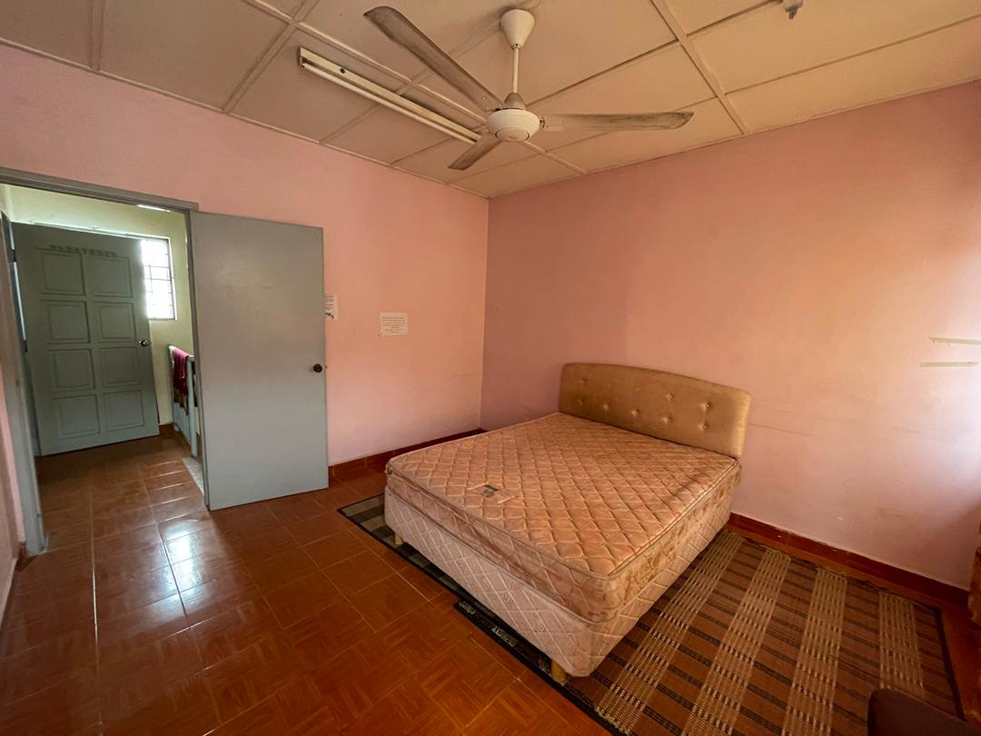 2 And Half Sty Terrace Seksyen 4 Bandar Baru Bangi - photo 7