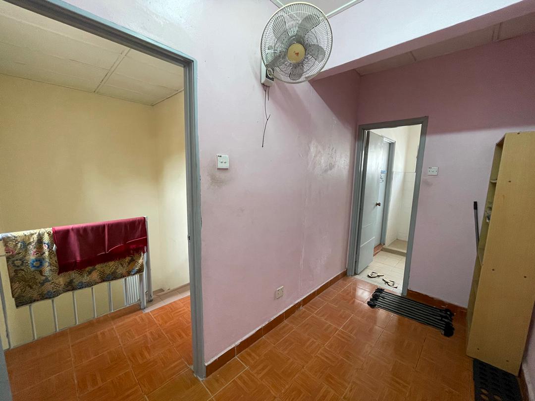 2 And Half Sty Terrace Seksyen 4 Bandar Baru Bangi - photo 8