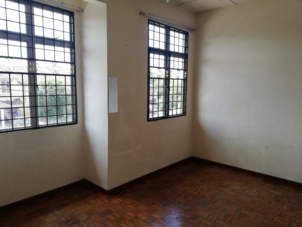 Double Storey Taman Lestari Putra 7 Seri Kembangan - photo 6