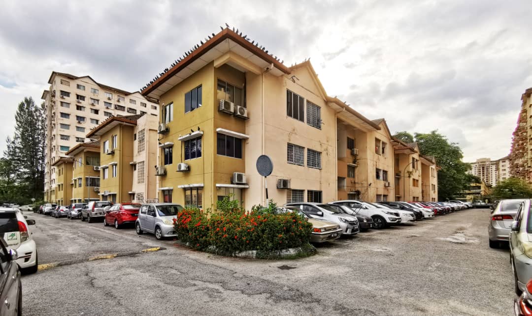 Iris Apartment Taman Desa Kuala lumpur - photo 3