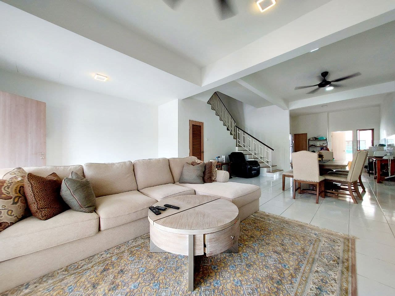 FACING OPEN 2 Sty Serene Height Bangi DAHLIA - photo 3