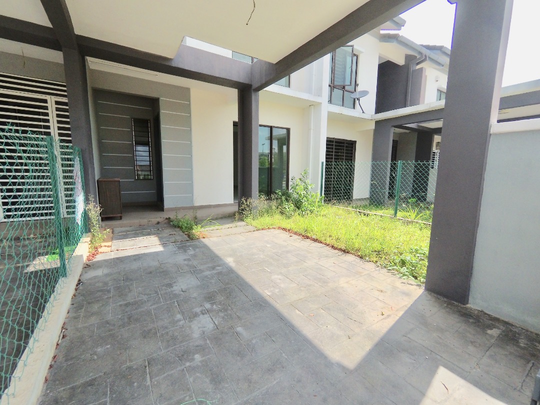 FACING SURAU 2 Sty Murni Bandar Ainsdale Seremban - photo 2