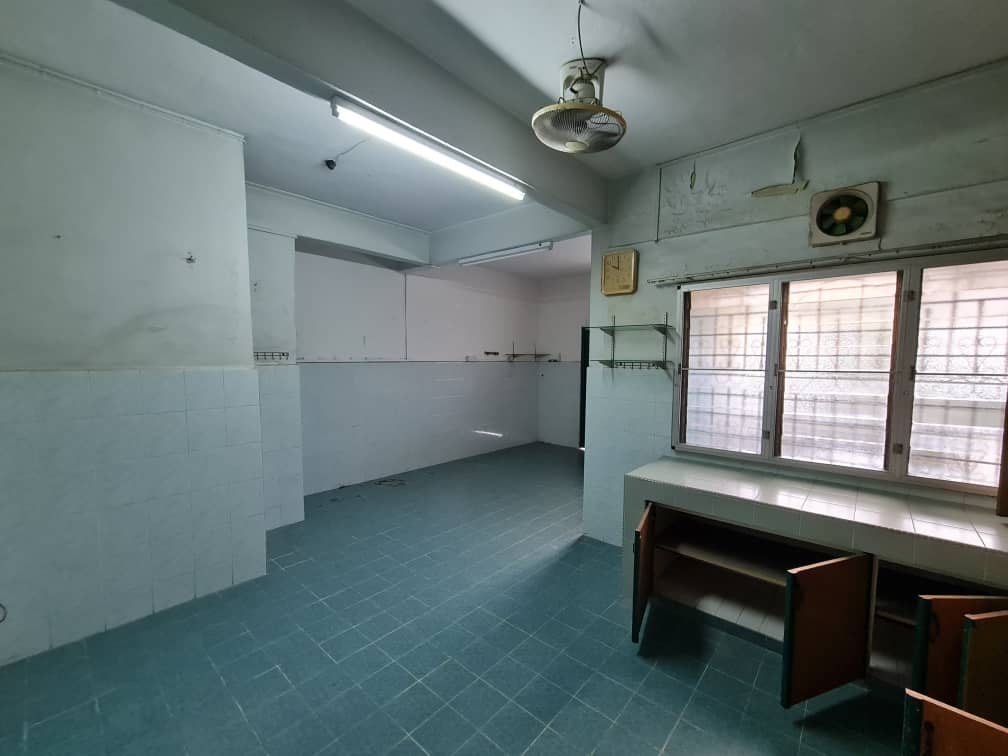 CORNER LOT 2 Storey Terrace Taman Sri Reko Kajang - photo 4