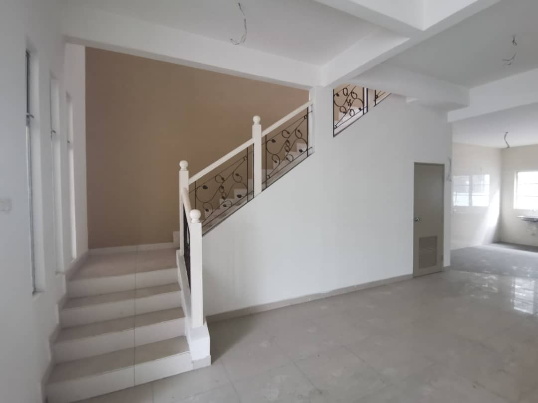 Double Storey Terrace Bangi Seksyen 8 - photo 4