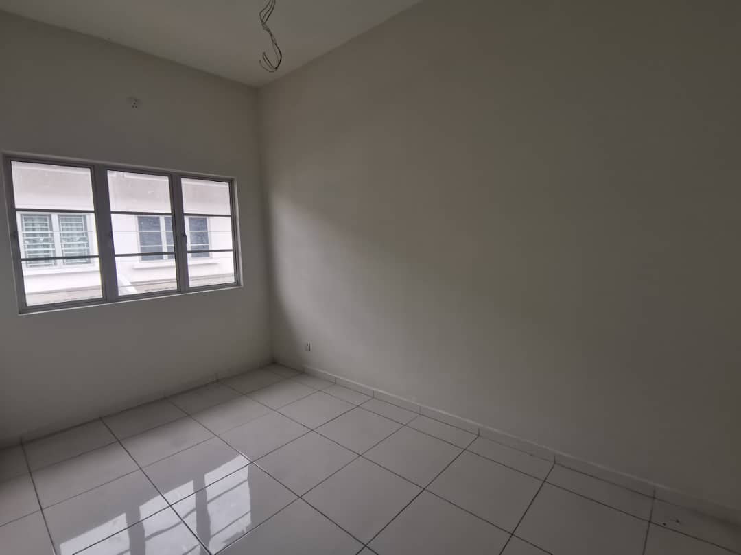 Double Storey Terrace Bangi Seksyen 8 - photo 8