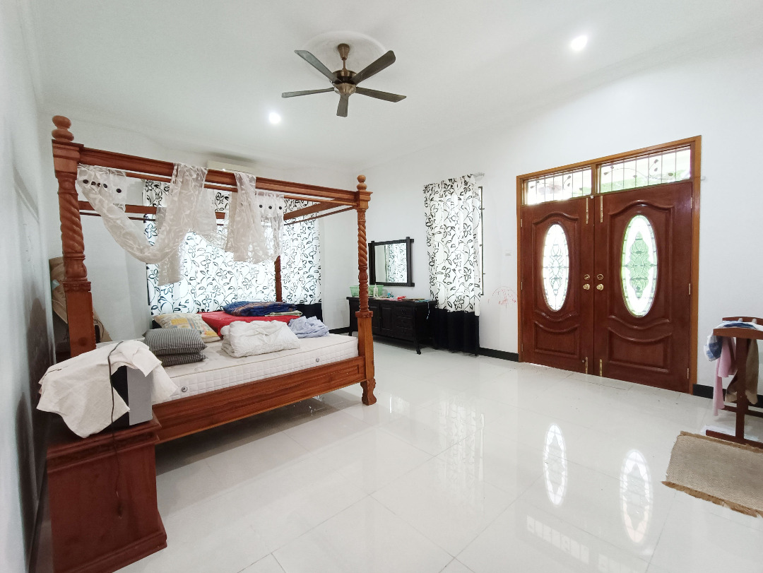 DOUBLE STOREY BUNGALOW BUKIT MAHKOTA BANGI - photo 6