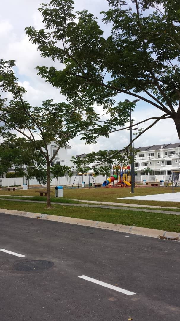 SERI WIRANI 3 STOREY BANGI FAMILY HOME - photo 5