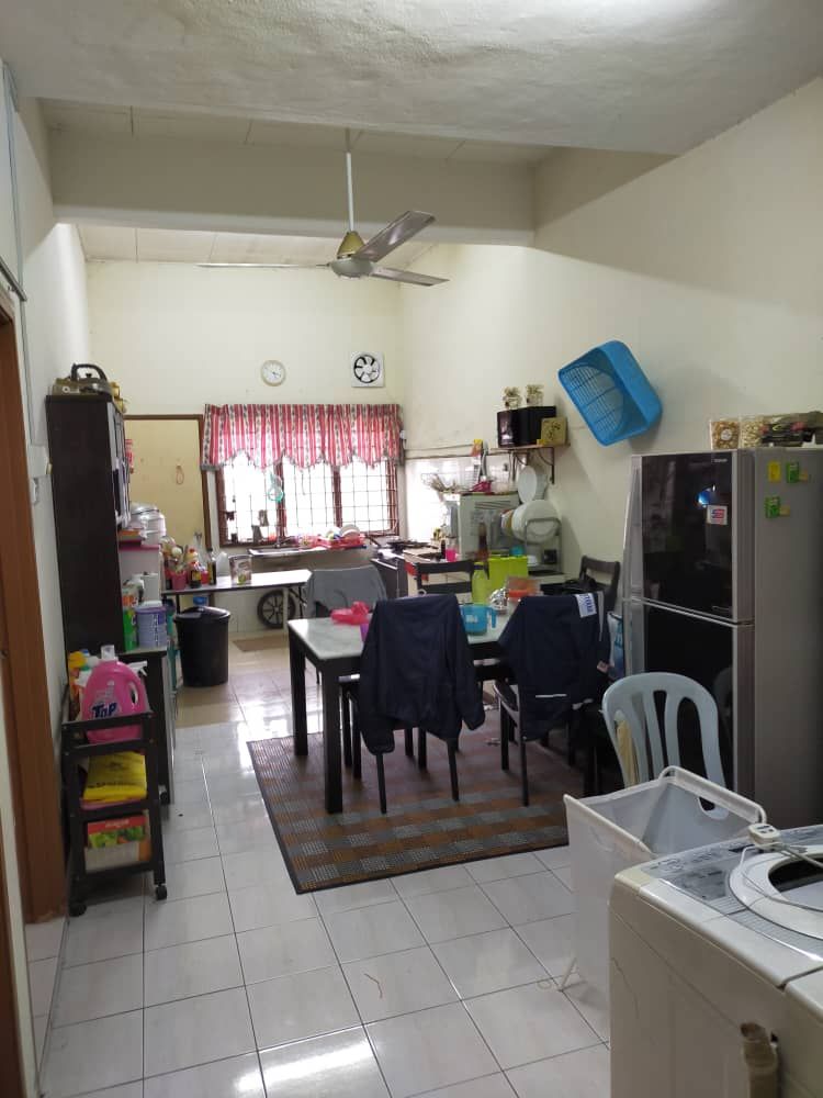 SINGLE STOREY TERRACE AT TAMAN MERU AMAN, KLANG - photo 2