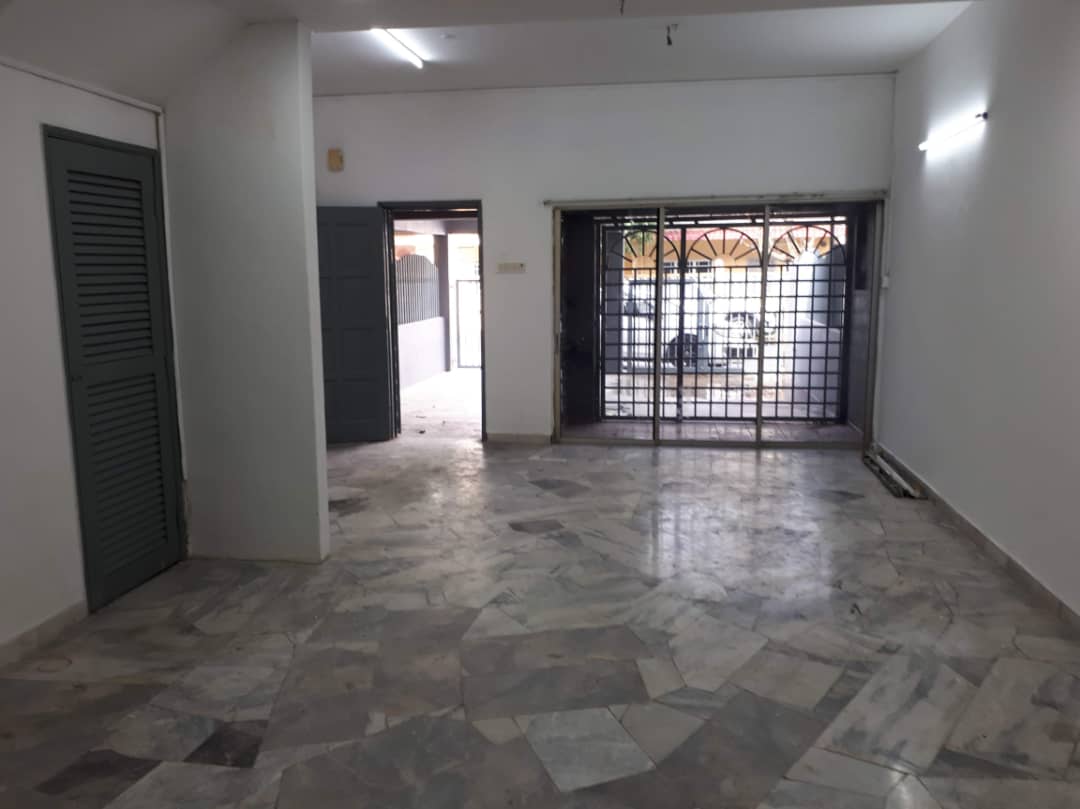 DOUBLE STOREY TERRACE AT TAMAN KLANG UTAMA, KLANG - photo 1