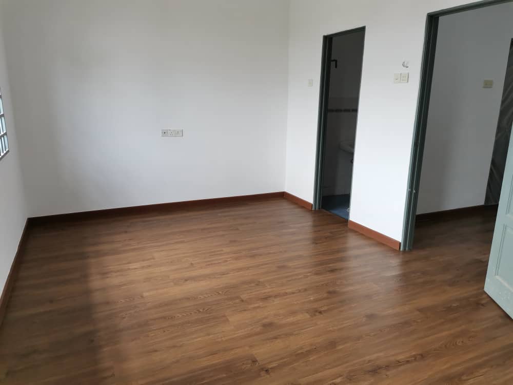 DOUBLE STOREY TERRACE AT TAMAN KLANG UTAMA, KLANG - photo 2