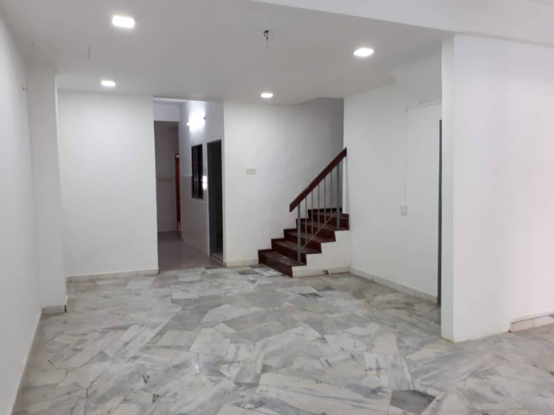 DOUBLE STOREY TERRACE AT TAMAN KLANG UTAMA, KLANG - photo 6
