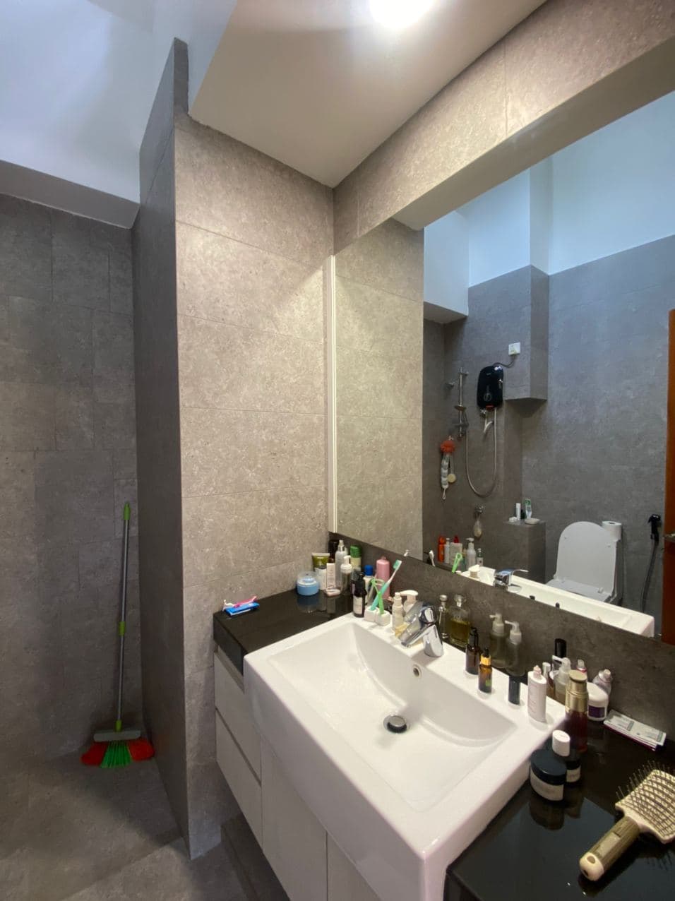 FREEHOLD SETIA IMPIAN CORNER LOT UNIT FOR SALE - photo 3