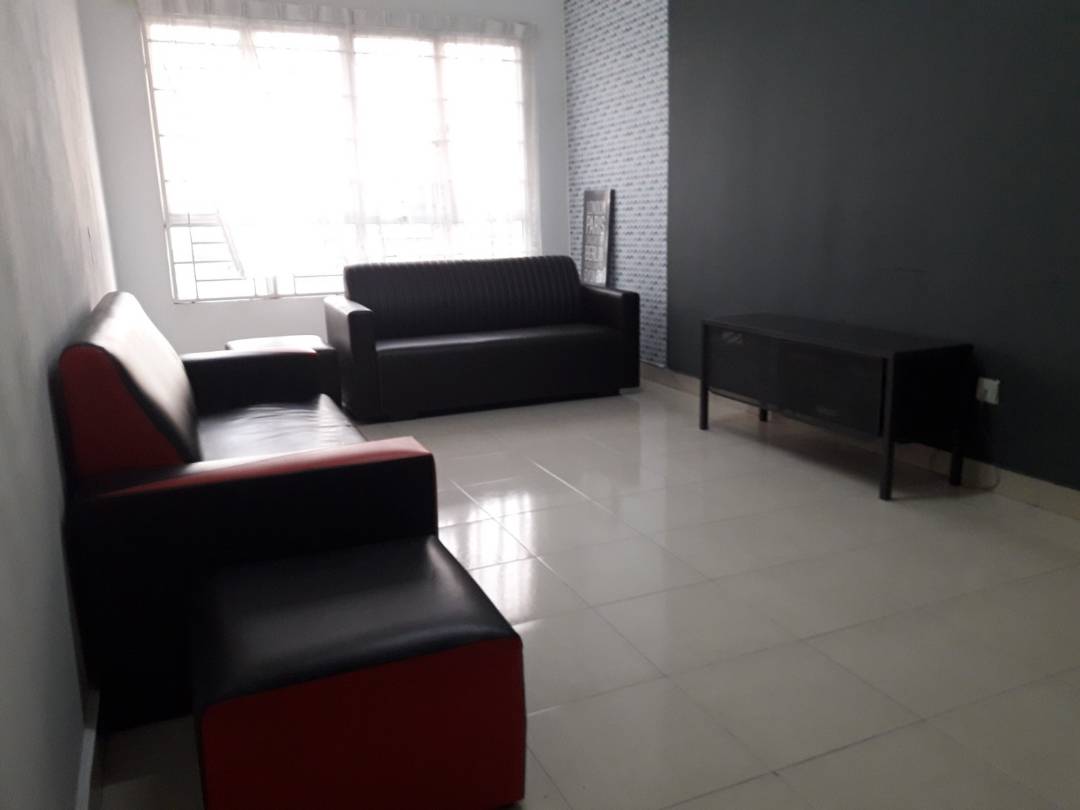 PARTLY FURNISHED BANJARIA COURT GOMBAK FOR RENT