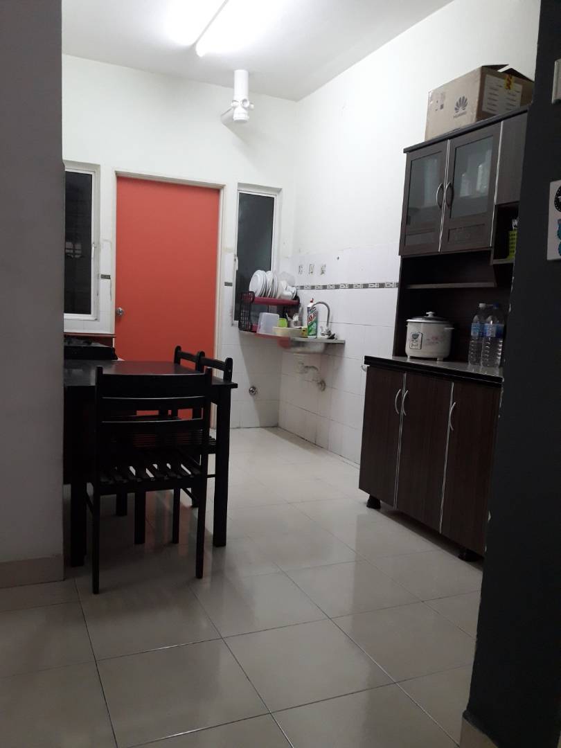 PARTLY FURNISHED BANJARIA COURT GOMBAK FOR RENT - photo 4