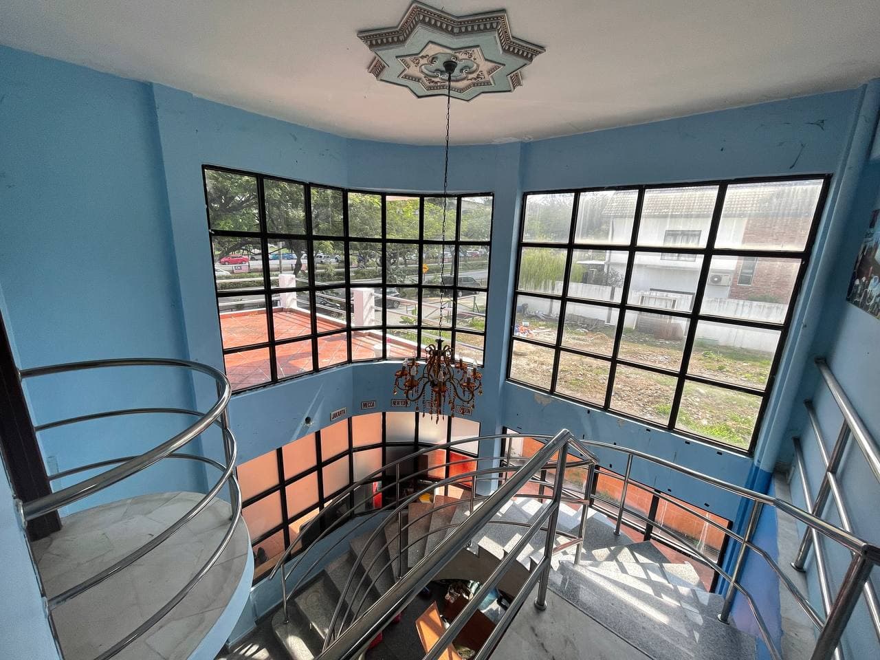 Beautiful 3 Storey Banglow Setiawangsa for SALE - photo 1