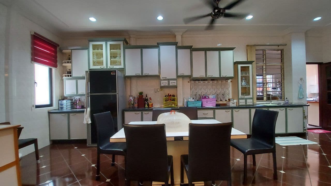 Jalan Suasana, Bandar Tun Hussein Onn, Cheras - photo 2