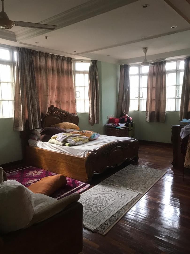 Double Story Terrace House, Taman Ukay Perdana - photo 4