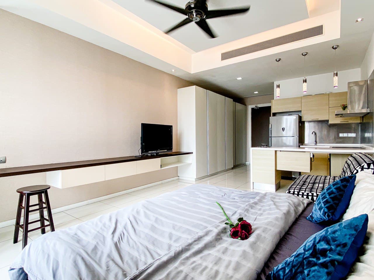 Fully Furnished M Suites, Jalan Ampang - photo 4
