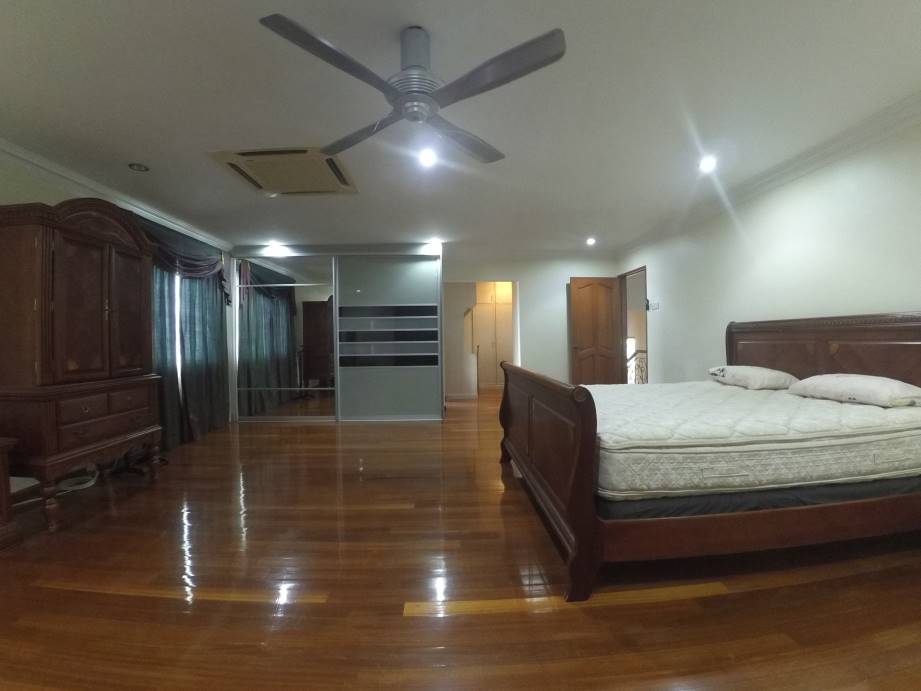 Double and a Half Storey Bungalow, Taman Melawati - photo 3