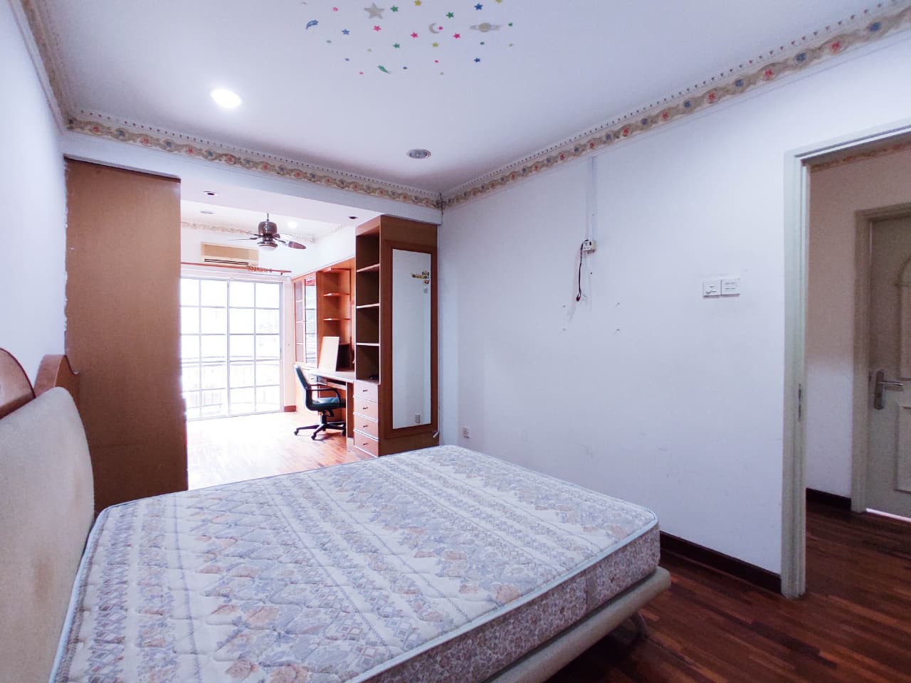 Double Storey Bungalow Seksyen 4 Bandar Baru Bangi - photo 4
